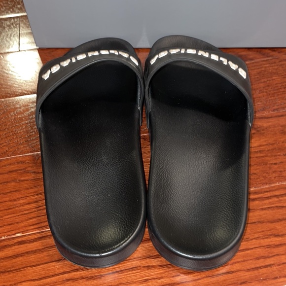 BALENCIAGA POOL SLIDES - Picture 5 of 5